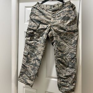 TROUSERS MAN'S UTILITY AIR FORCE CAMOUFLAGE PATTERN Size 34 Short